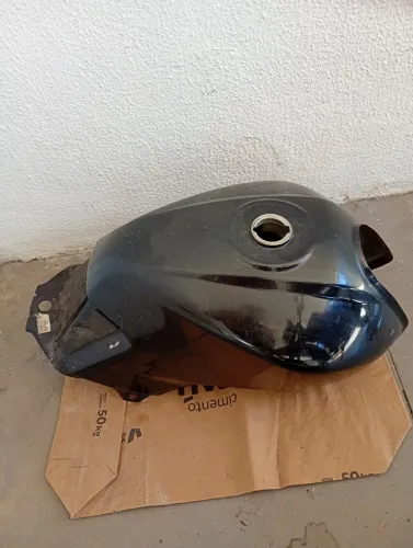 Tanque de combustível mottu