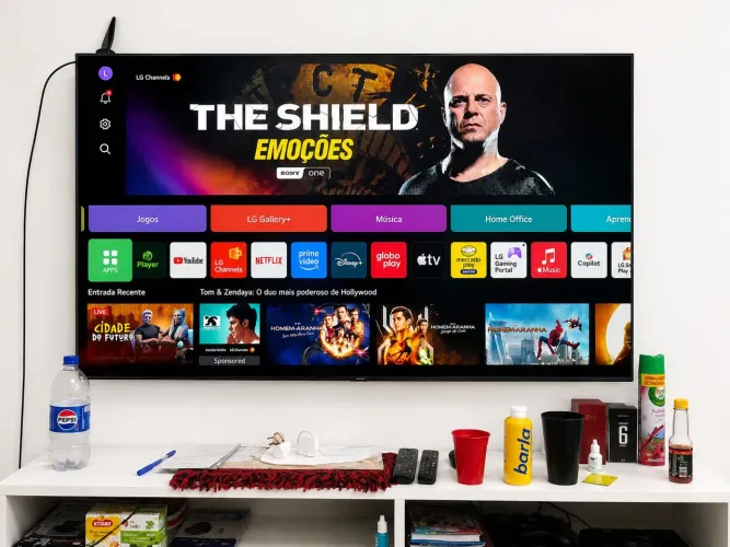 Smart TV LG 65" 4K UHD (Modelo 65UA8550PSA) - Estado de Nova!