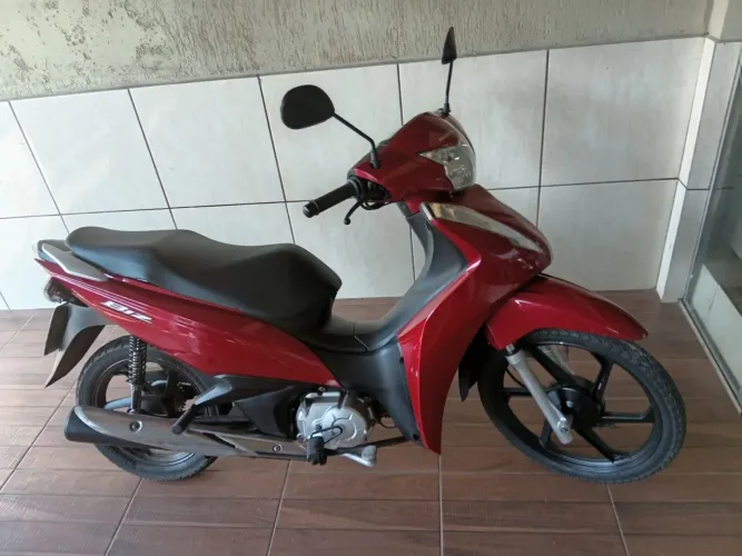 Vendo toda nova jogo de roda amortecedor bateria kit etc