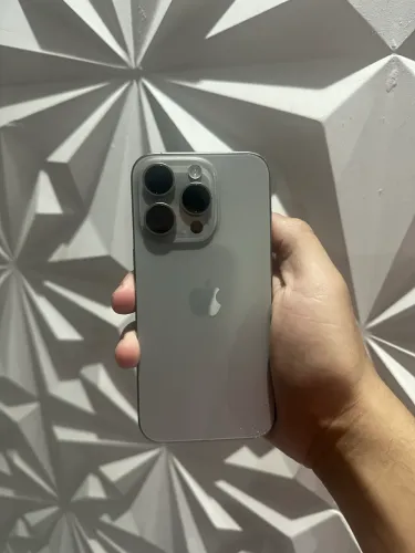 iPhone 15 pro 128gb Titanium