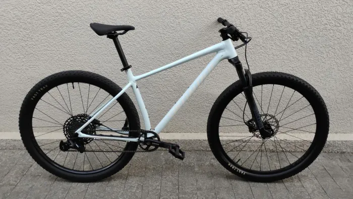 Bicicleta Specialized Chisel Tam L