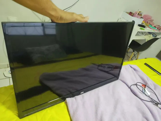 TV AOC 32" NAO É SMART