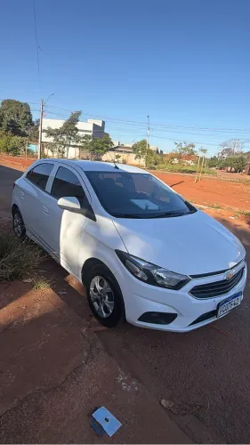 Chevrolet Onix Hatch LT 1.0 8V Flex Mec. 4P 2018