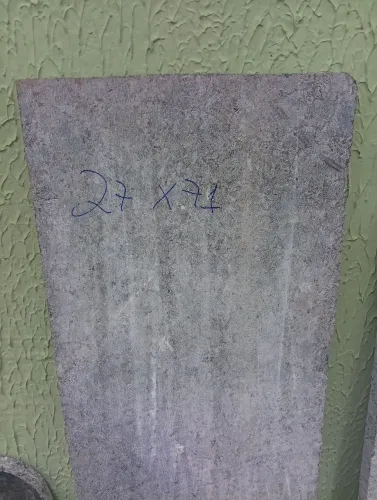 Pedra de mármore nova: verde Ubatuba. Tamanho 27 x 71 retangular