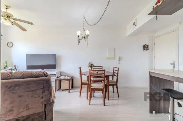 Apartamento para Alugar com 75 m² em São Sebastião e 3 Dormitórios/Quartos