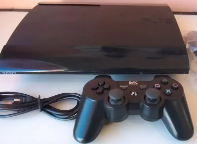 PS3 completo Destravado com 2 controles novos e 20 jogos e Emuladores!