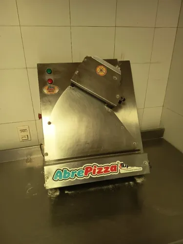 Modeladora Abre Pizza Inox