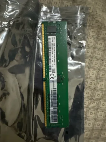 RAM SK Hynix 16GB DDR4 (modelo HMA82GR7CJR8N-VK)