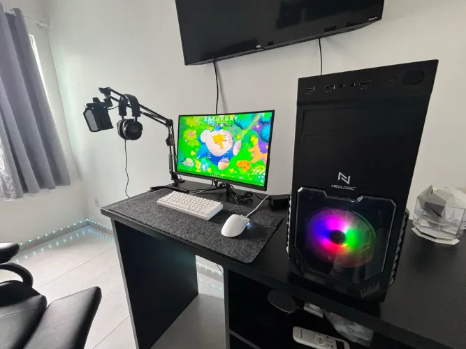 PC Gamer I3 10100F + RX 6600
