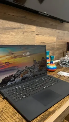 Dell Inspiron 15 3520 (Intel i5 11ª Geração / 8GB RAM / 256GB SSD) - Ótimo Estado!