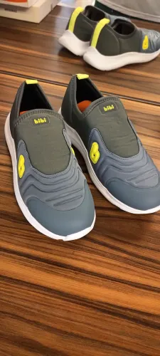 Tenis Bibi Novo - nunca foi usado Tam. 35