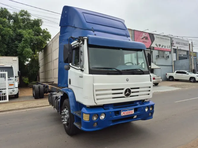 MB 1420 Truck 2002