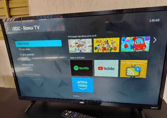 TV 32 Polegadas AOC Roku Smart Televisão Completa com Controle