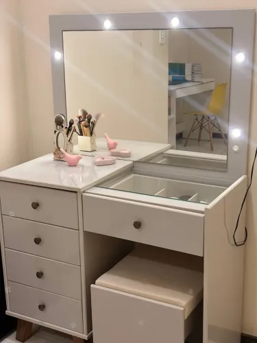 Penteadeira com Espelho e LED - Cor Off White