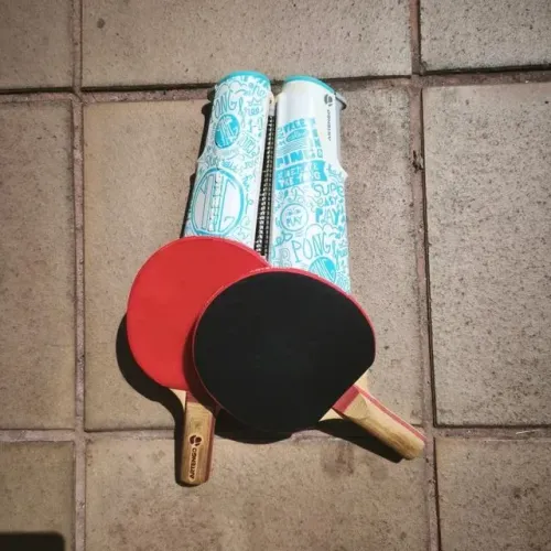 Kit Ping Pong Completo - 2 Raquetes Pongori PPR130 + Rede Artengo Retrátil