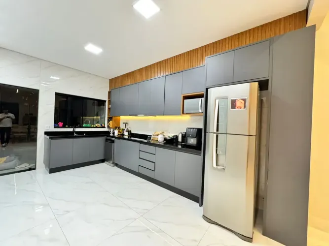 Vendo casa na QNN 24, GUARIROBA, CEILÂNDIA SUL, escriturada, aceita financiamento .