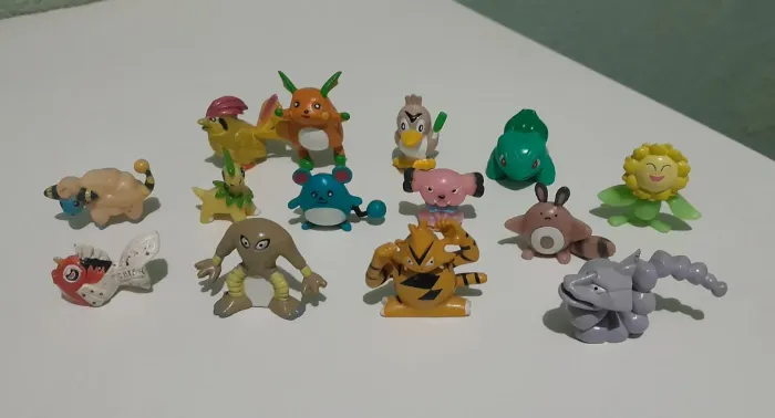 Bonecos Miniaturas Coleção Pokémon
