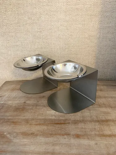 02 comedouros elevados ergonômicos para gatos ou cães pequenos em inox