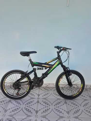 Bicicleta Colli Aro 20 seminova ,dupla suspensão