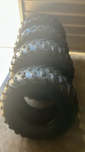 Pneu quadriciclo