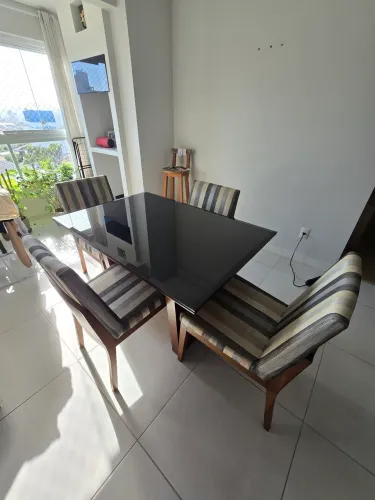 Conjunto Mesa 4 Cadeiras Tampo vidro Madeira Maciça