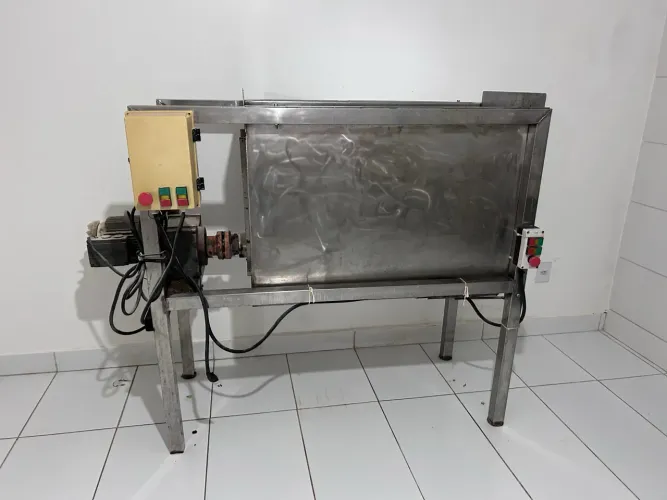 Misturador Inox 300 lts