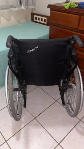 Cadeira de rodas manual dobrável Jaguaribe