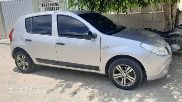 Renault Sandero Authentique Hi-flex 1.0 16V 5P 2010