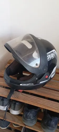 Capacete