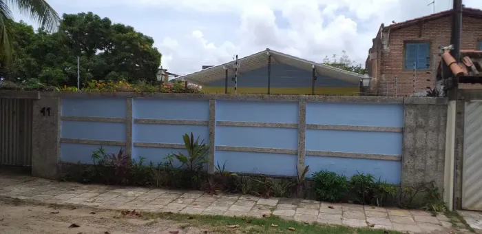 Casa para venda tem 145 metros quadrados Pau Amarelo - Paulista - PE