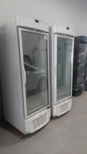 Freezer vertical