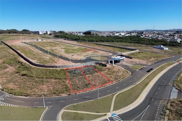 Terreno Comercial no Loteamento Jardim dos Lagos: Retorno Garantido!