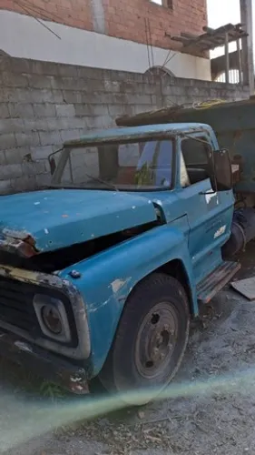 Ford f 600. Basculante abrir lateral. Ano 1972.