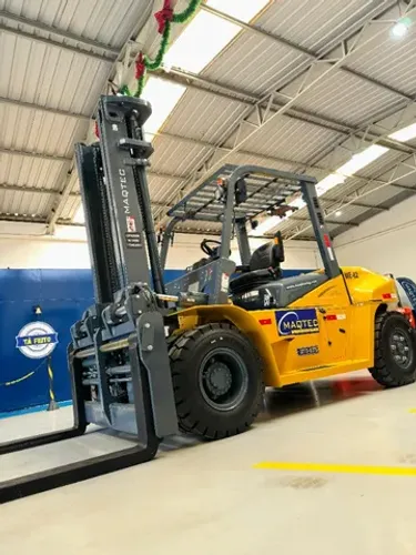 Locação de Empilhadeira 7.0ton -Diesel
