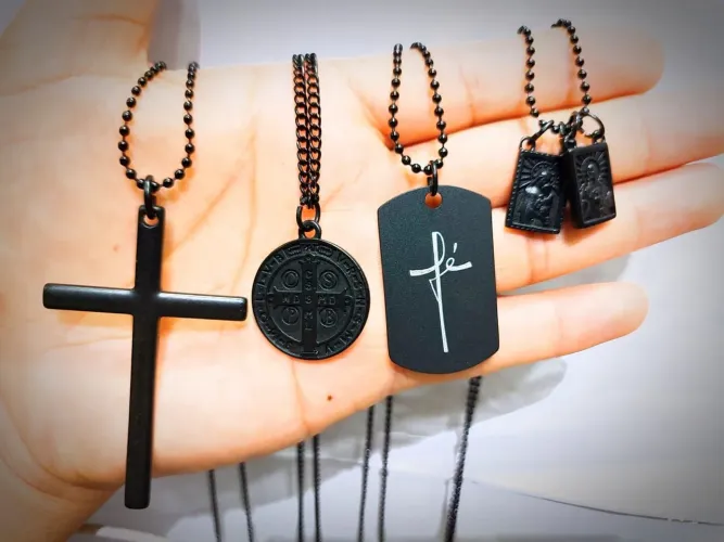 Colares  Masculinas - Cruz, Medalha, Placa Fé