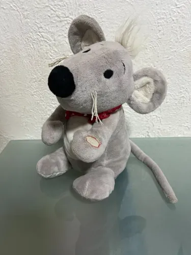 Pelucia ratinho musical/  dançante