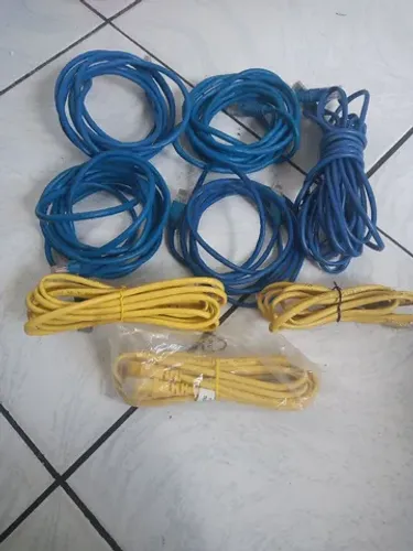 Desapego de cabos internet.