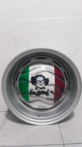 Calotas mexicanas Fusca Kombi furacão 5x205 personagens do chav valor de 250,00 cada