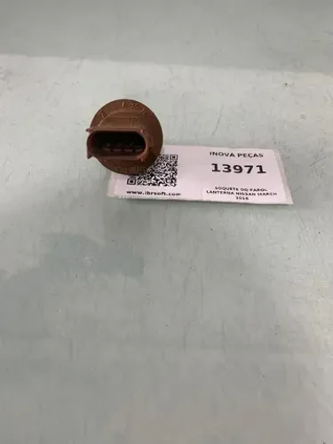 Soquete do farol lanterna nissan march 2016 13971
