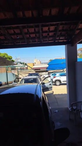 Lava rapido e estacionamento a venda