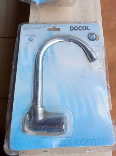 Torneira Cozinha Parede Bica Alta Docol