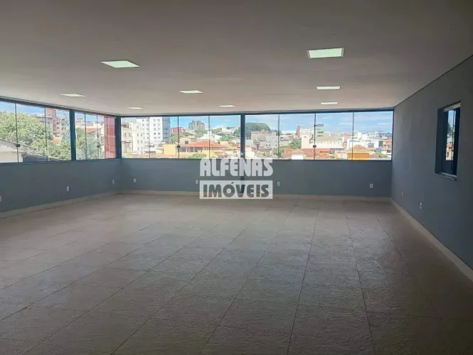 Andar corrido para aluguel no Bairro GLORIA