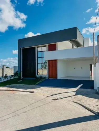 Condomínio Nova York - Casa Térrea 3/4 sendo 2 suítes de 120 m², 2 vagas por 649.999,00