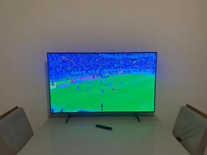 Smart TV Samsung AU8000 de 50 polegadas