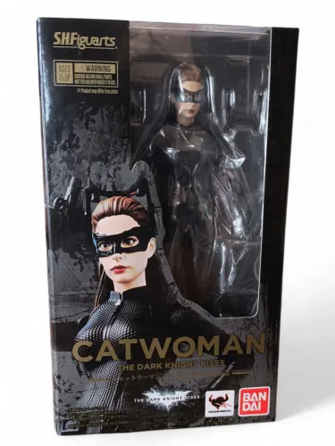 Catwoman Shfiguarts Bandai