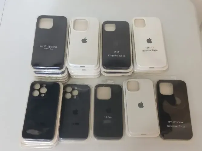 Lote de Capas iPhone 14 e 15 vários modelos excelente qualidade oportunidade revenda!