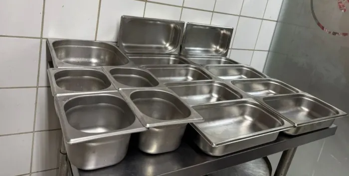 GNs em Aço Inox (semi novas) para restaurante