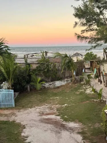 Pousada + restaurante beira mar em Barra de Cunhau. 8 suites