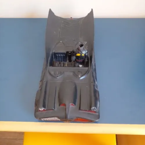 Carro do Batman anos 1970 para colecionador