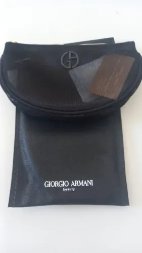 Necessaire Feminina Preta em tecido vazado
